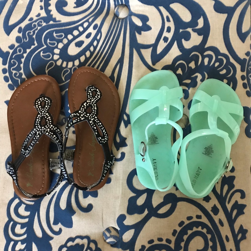 Girls sandals